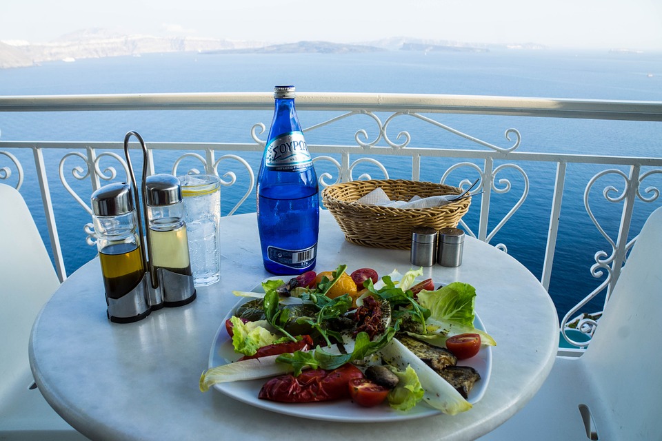 Uitzicht vanaf Santorini.