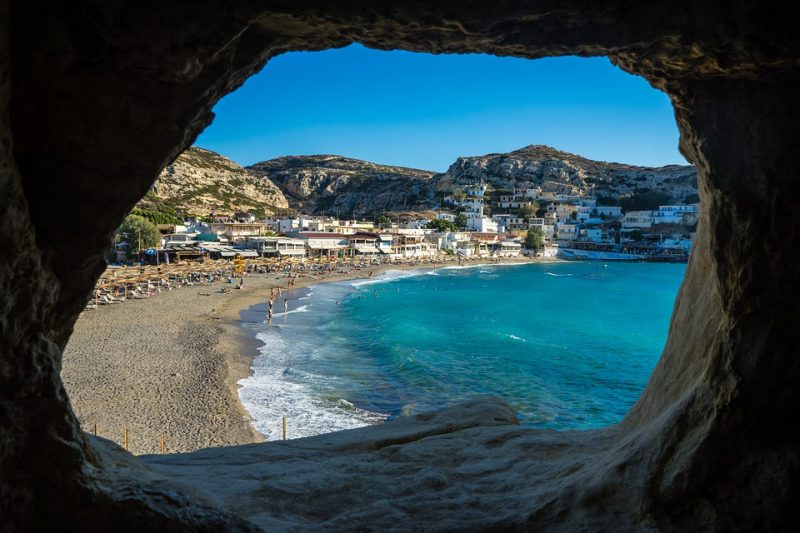 Bezoek het bijzondere hippie stadje Matala op Kreta
