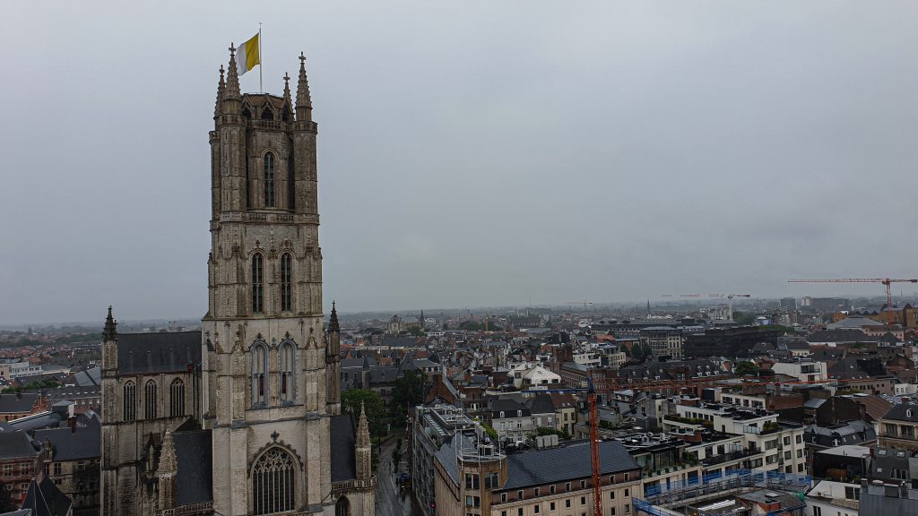 Het uitzicht vanaf het Belfort.
