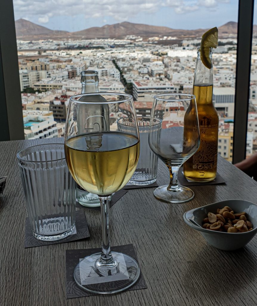 Bewonder het uitzicht vanaf het vijfsterren Gran Hotel Arrecife
