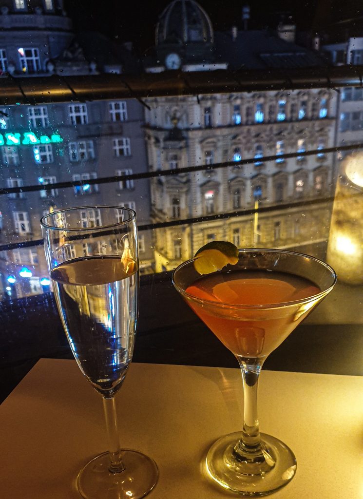 Rooftopbar Duplex in Praag