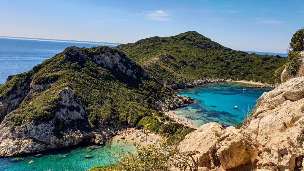 Het strand Porto Timoni op Corfu