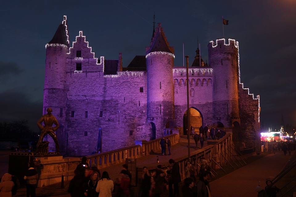Bewonder kasteel ''Het Steen''