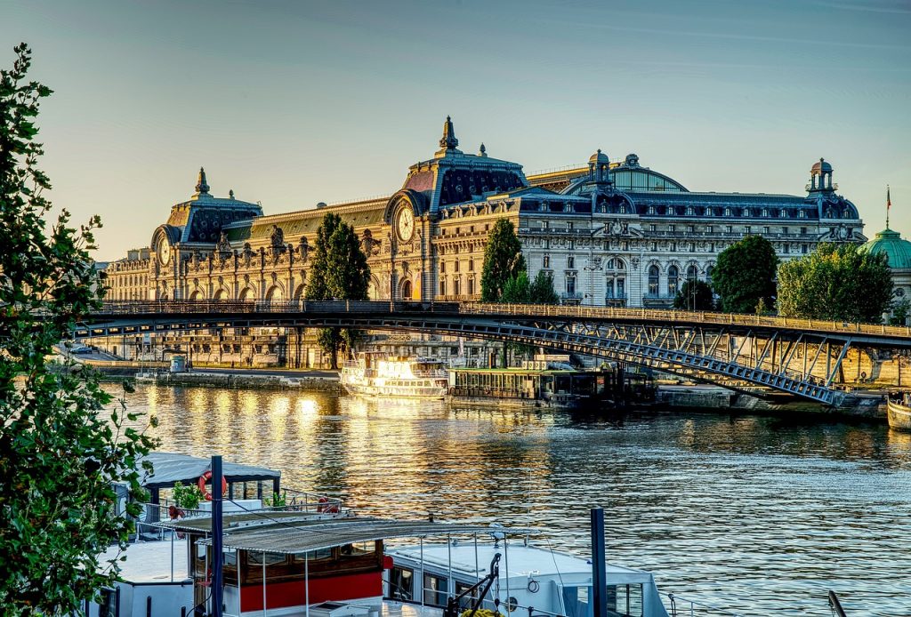 Musée d’Orsay, kunst kijken vanaf het perron