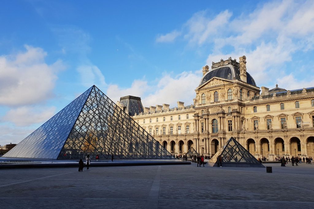 Het Louvre in Parijs