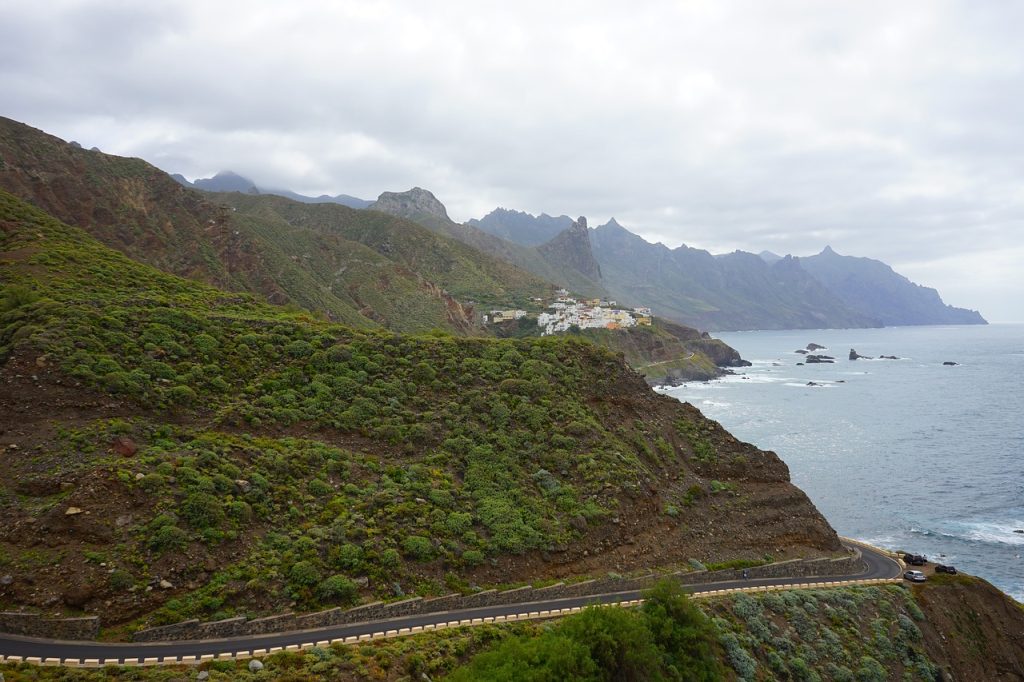Rijd door het Anaga gebergte op Tenerife