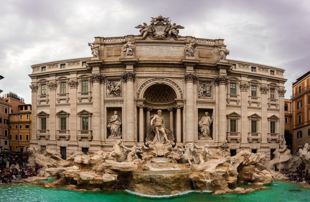 Doe een wens bij de Trevifontein in Rome