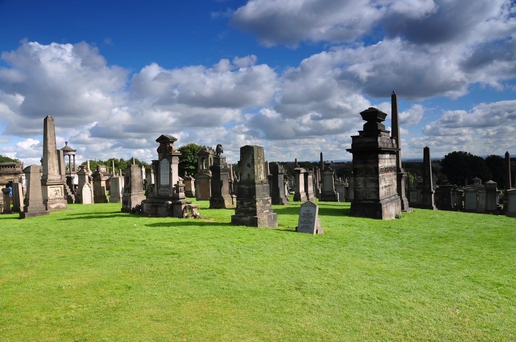 Bezoek de Victoriaanse Necropolis in Glasgow, een begraafplaats op een heuvel