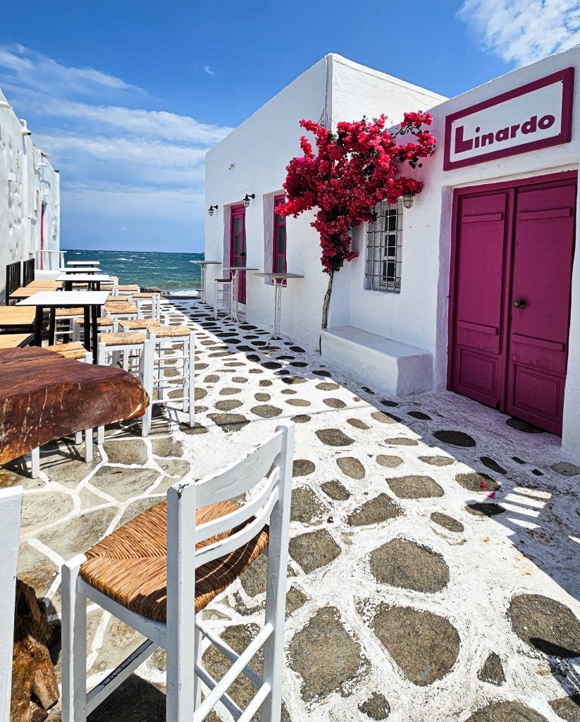 Bezoek Naoussa op Paros